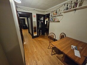 410 W Mifflin St, Unit 2 in Madison, WI - Foto de edificio - Building Photo