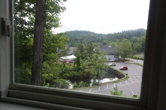21 High St in Sunapee, NH - Building Photo - Building Photo