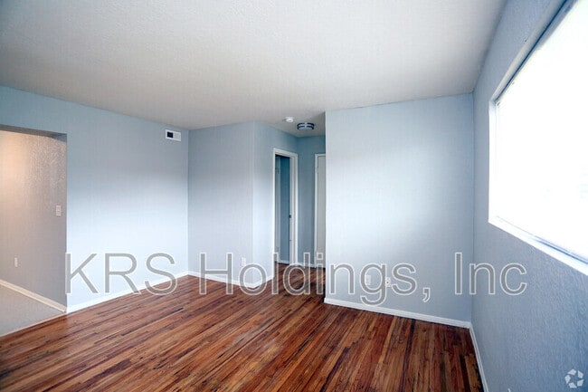 4347 Newsome Dr in Newport News, VA - Building Photo - Building Photo