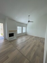 20412 Brentstone Ln in Huntington Beach, CA - Building Photo - Building Photo