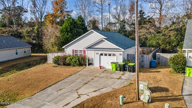 132 Oakley Dr in New Bern, NC - Building Photo - Building Photo