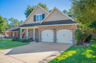 106 Black Bear Circle in Niceville, FL - Building Photo - Building Photo