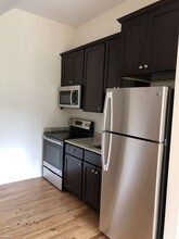 60 High St in Bristol, CT - Building Photo - Building Photo