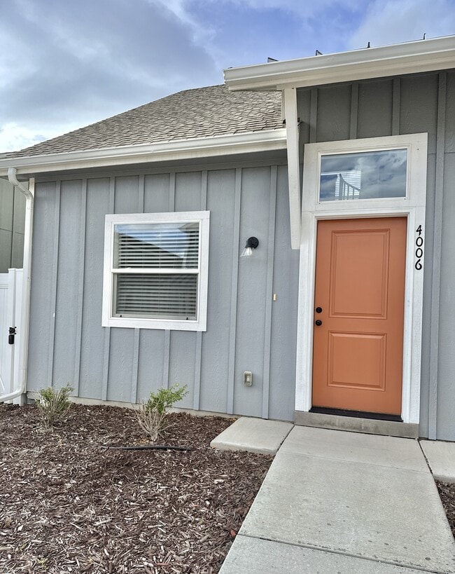 4006 Blue Pine Ln in Wellington, CO - Building Photo - Building Photo