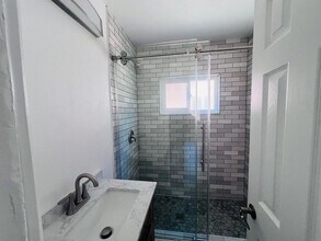 6229 Cedar St in Huntington Park, CA - Building Photo - Building Photo