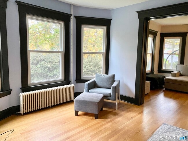 1908 Stratfield Rd in Fairfield, CT - Building Photo - Building Photo