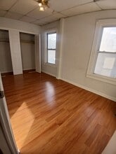 486 21st Ave in Paterson, NJ - Foto de edificio - Building Photo