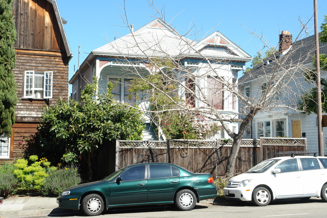 2009 Hearst Ave in Berkeley, CA - Foto de edificio