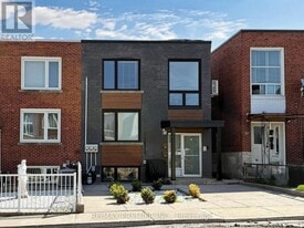 45 Croham Rd in Toronto, ON - Building Photo