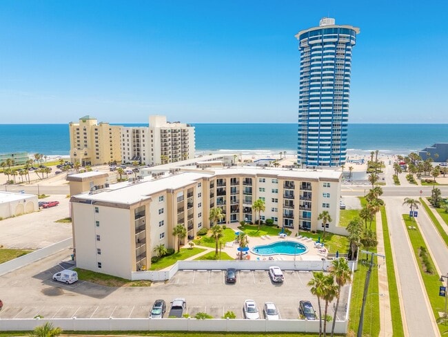 2626 S Atlantic Ave in Daytona Beach Shores, FL - Building Photo - Building Photo