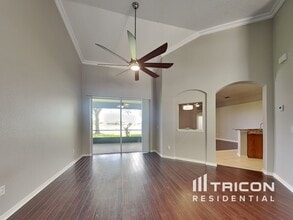 11518 Harlan Eddy Ct in Riverview, FL - Foto de edificio - Building Photo
