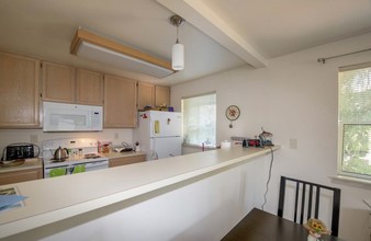 The Rhoda Jane in Seattle, WA - Building Photo - Interior Photo