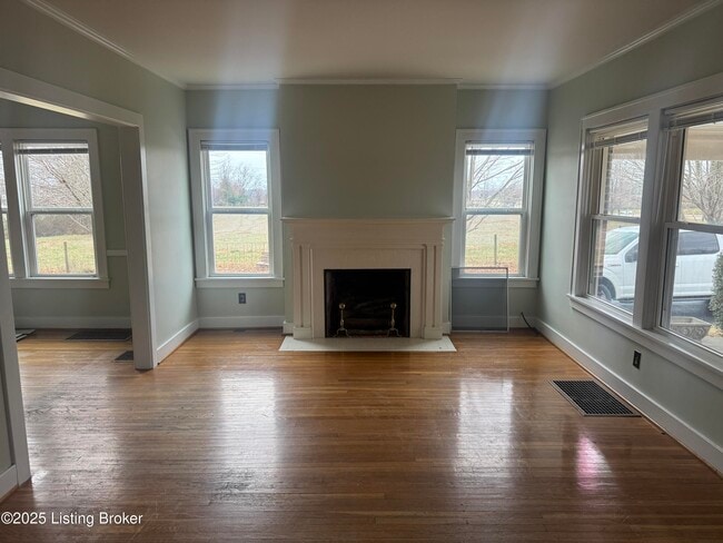 2167 Eminence in Shelbyville, KY - Building Photo - Building Photo