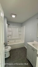 58 Jackson St in Edwardsville, PA - Building Photo - Building Photo