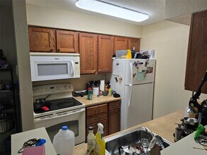 2846 S University Dr in Davie, FL - Building Photo - Building Photo