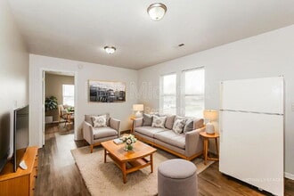 3014 W 10th St in Indianapolis, IN - Foto de edificio - Building Photo