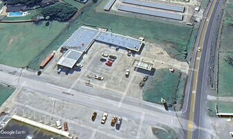 933 Clubside Dr in East Bernard, TX - Building Photo