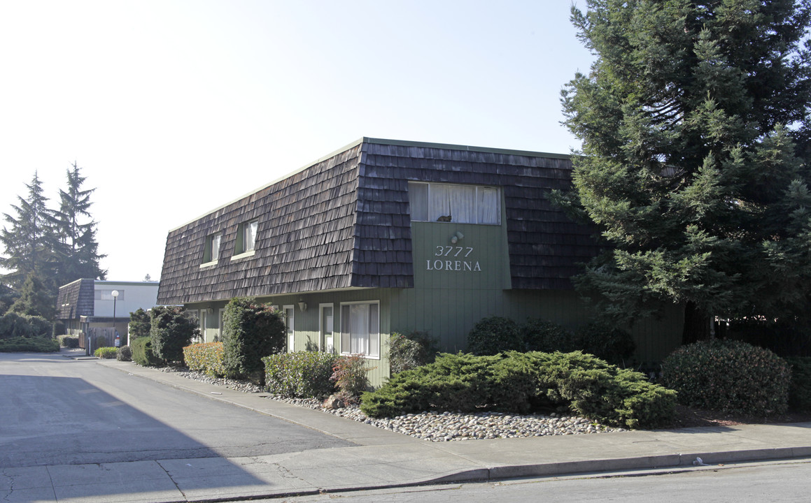 Lorena Apartment in Castro Valley, CA - Building Photo