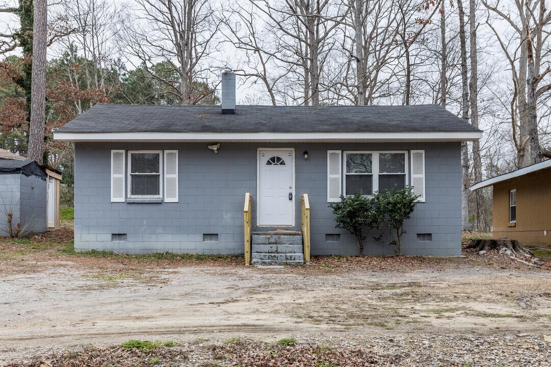 575 Rose Ln in Raleigh, NC - Building Photo