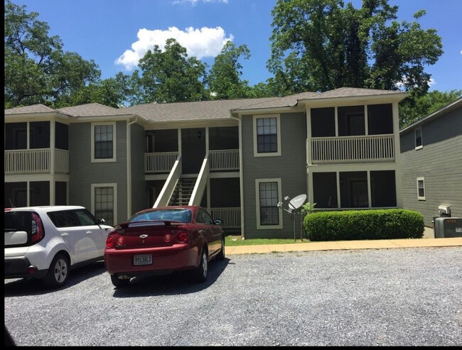 511 Mansion St, Unit 511 in Wetumpka, AL - Foto de edificio - Building Photo