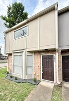 1499 Springrock Ln in Houston, TX - Building Photo