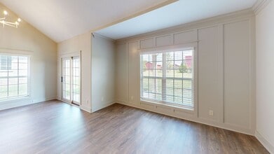 1081 Veridian Dr in Clarksville, TN - Building Photo - Building Photo
