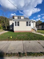 1192 Maple St in Muskegon, MI - Building Photo