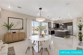 2554 Regency Cove Ct in Las Vegas, NV - Foto de edificio - Building Photo