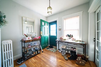 202 Calumet St, Unit 202 in Boston, MA - Building Photo - Building Photo