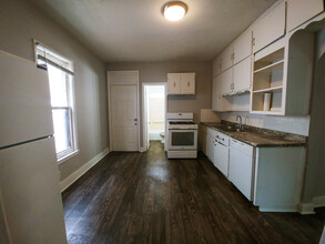 3837 S 23rd St in Omaha, NE - Building Photo - Interior Photo