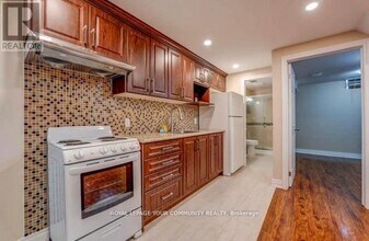 116 Jack Monkman Crescent in Markham, ON - Building Photo - Building Photo