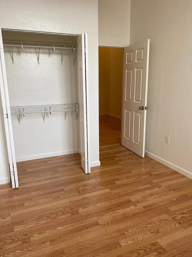 property at 117 W Washington St