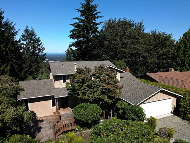 property at 14714 SE 49th St