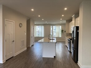 301 Theodora Way in Newark, DE - Building Photo - Building Photo