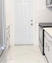 348 S Federal Hwy in Dania Beach, FL - Building Photo - Building Photo