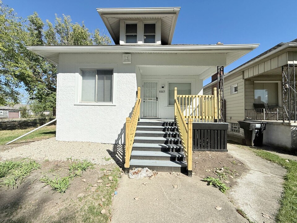 9376 Otsego St in Detroit, MI - Building Photo