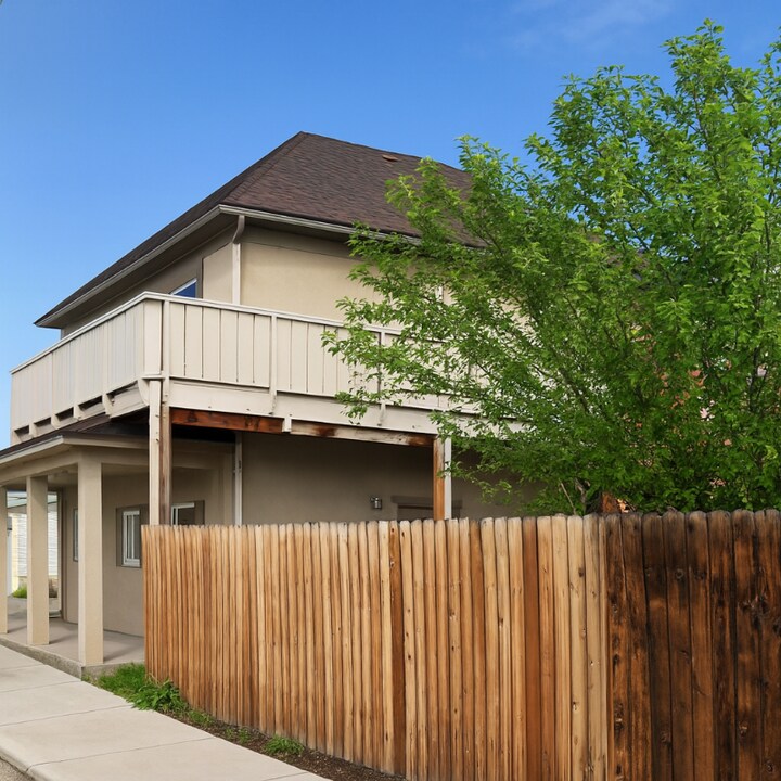 124 W Main St in East Helena, MT - Building Photo