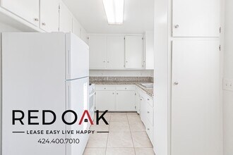 4838 Hazeltine Ave in Los Angeles, CA - Building Photo - Building Photo