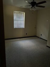164 N Hills Dr in Parkersburg, WV - Building Photo - Building Photo