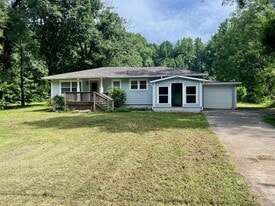 2033 Univeter Rd in Canton, GA - Building Photo