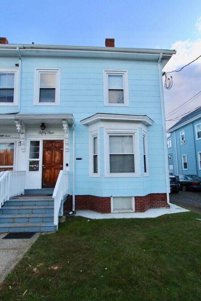 55 Forest Ave Rentals in Everett, MA