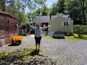 63 Colebrook Rd in Little Compton, RI - Foto de edificio - Building Photo