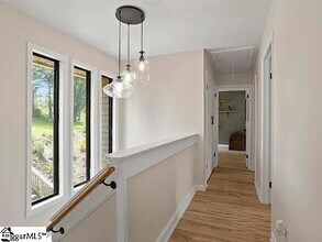 1201 Winding Way in Taylors, SC - Building Photo - Building Photo
