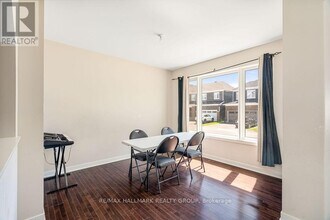 745 Eminence St in Ottawa, ON - Building Photo - Building Photo