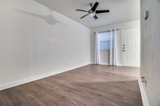 4927 San Jacinto St in Dallas, TX - Building Photo - Building Photo