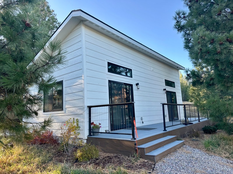 2920 Curlew Mine Rd in Victor, MT - Building Photo