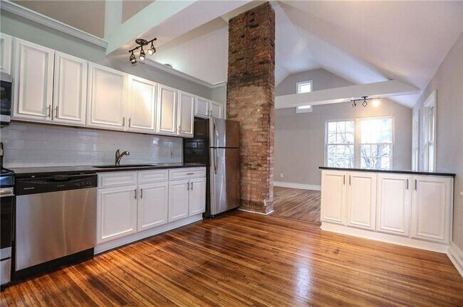 property at 32 Rowley St