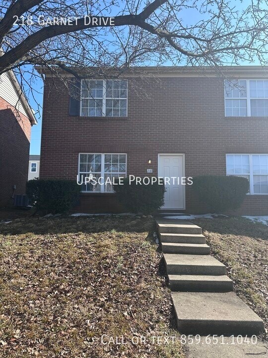 218 Garnet Dr in Nicholasville, KY - Building Photo
