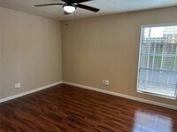 9550 Deering Dr photo'