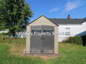 421 E 37th St in Anderson, IN - Building Photo - Building Photo
